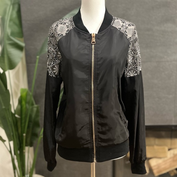It Girl Black Bomber Jacket Lace Detail Size Medium - Picture 6 of 13